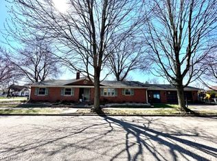 304 Bowers Ave NW, New Philadelphia, OH
