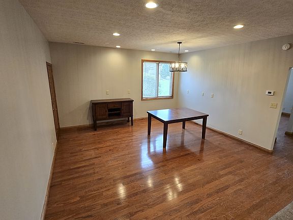 4th image of 1305 E 500 N Building B