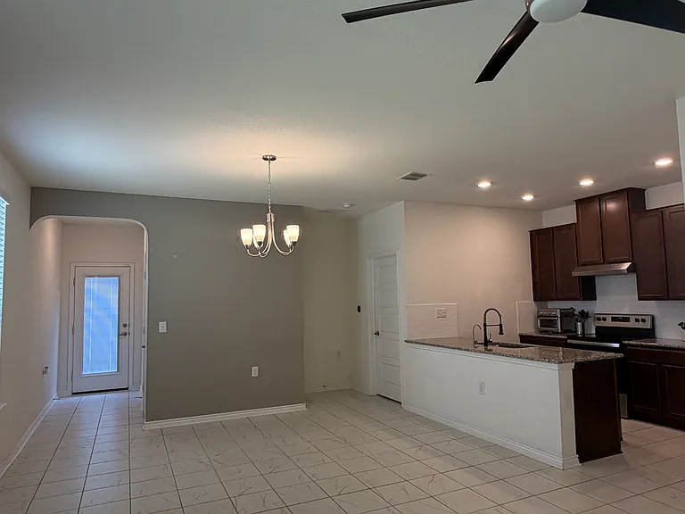 5530 Castle Brook Dr — Photo 7