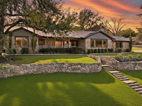 2nd image of 417 Oak Ridge Dr