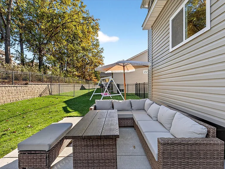 415 Filipp Ln — Photo 67