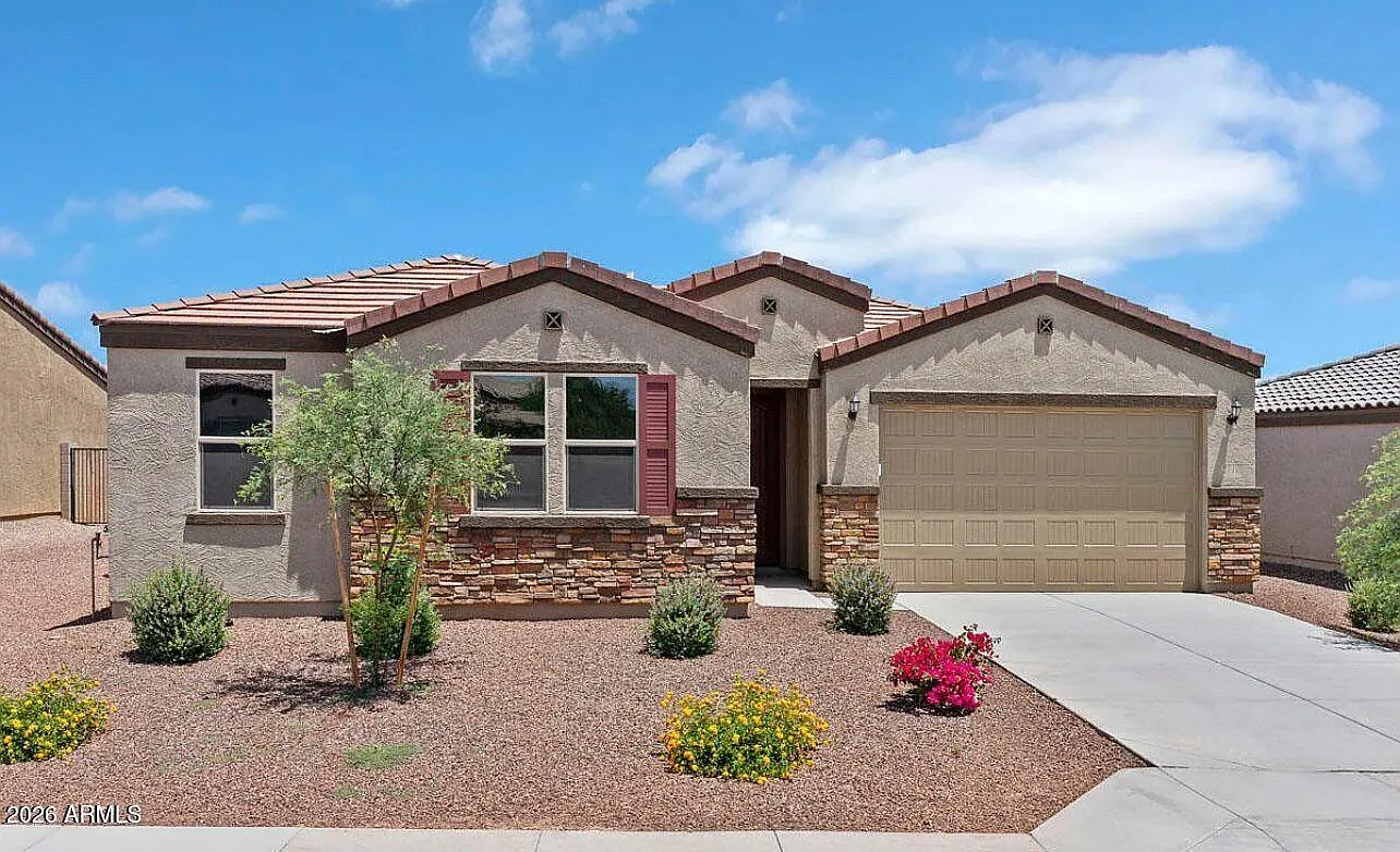 3 bed, 2.0 bath, 1631 sqft, $2,090 — Photo 3