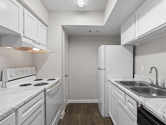 5th image of 12603 Northborough Dr APT 904