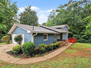 3348 Goldenchain Dr, Lithonia, GA 30038