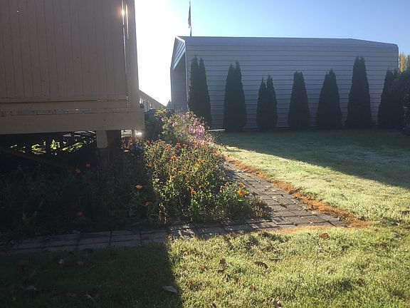 4th image of 70 Sea Lawn Dr