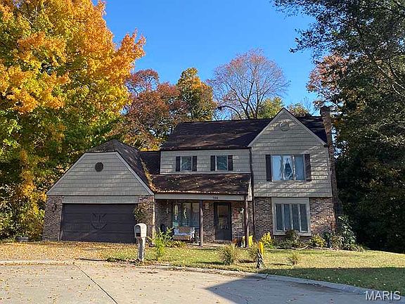 3rd image of 708 Harvard Dr