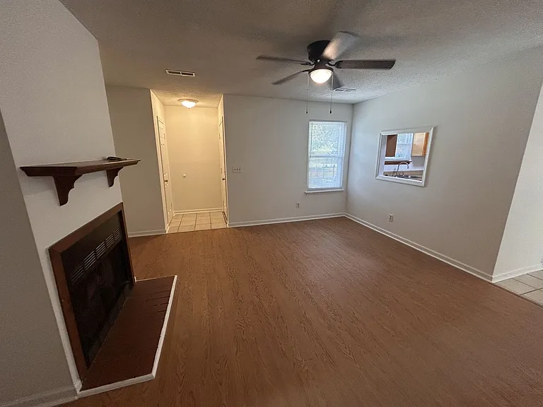 214 Miami St #A — Photo 3