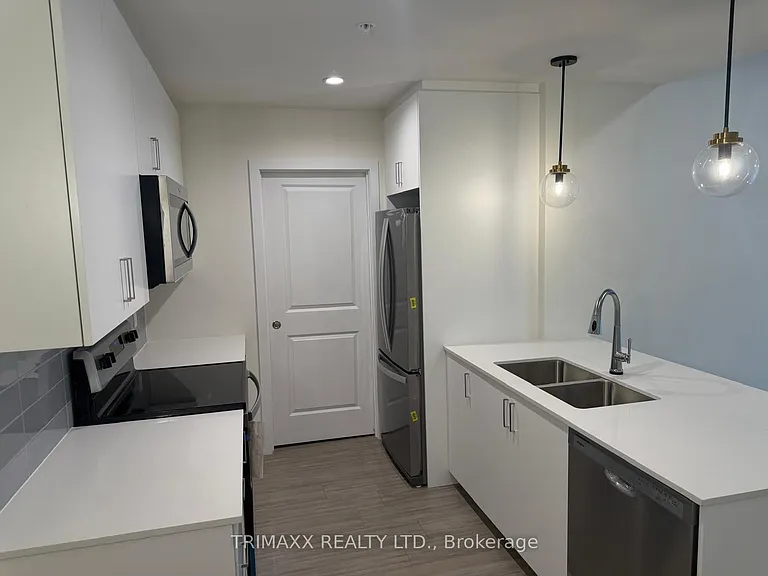 121 Mary St #318 — Photo 13