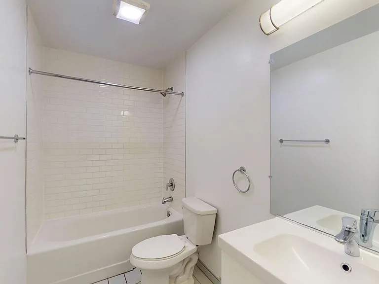 5524-5526 S. Everett Avenue — Photo 15