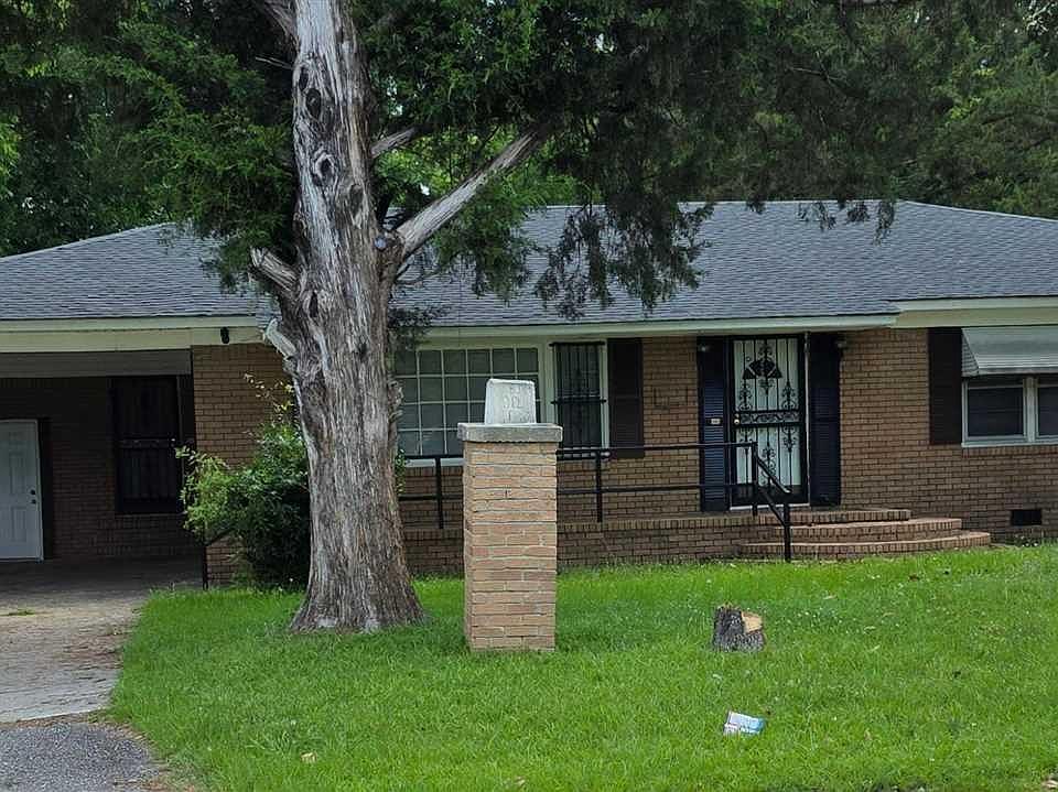1st image of 1012 Pawley St