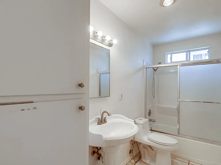 B Street | Apartments Near Balboa Park - Studios, 1 & 2 Bedrooms — Photo 25