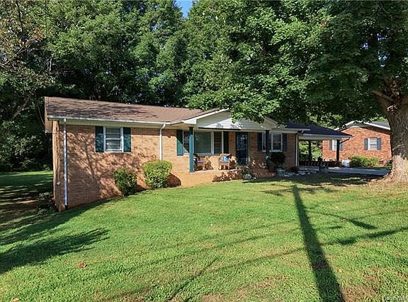 2nd image of 729 Brookdale Dr