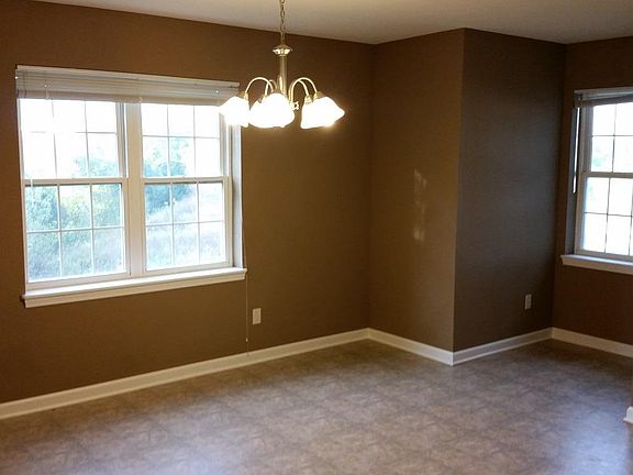 5th image of 450D Quiet Meadow Ln