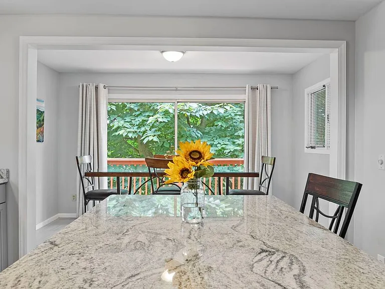 253 Johnston Blvd — Photo 4