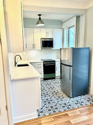 Rented by Alexander Bilu, LREB | media 14