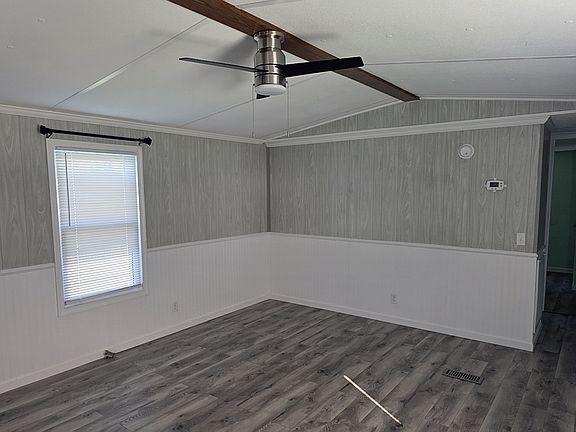 3rd image of 100 Azalea Dr