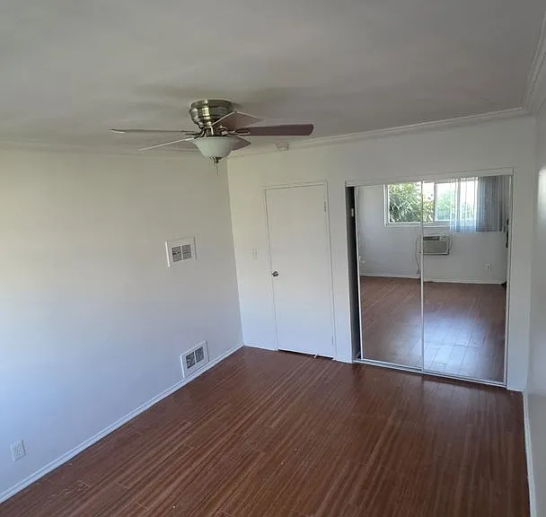 1020 N Curson Ave — Photo 2