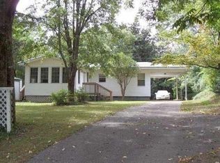 3235 Couch Cir, Gainesville, GA 30506