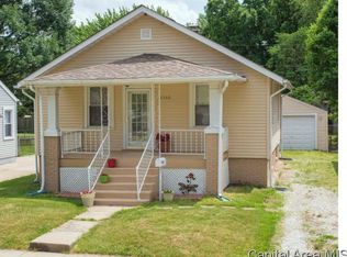 2360 E Converse Ave, Grandview, IL 62702