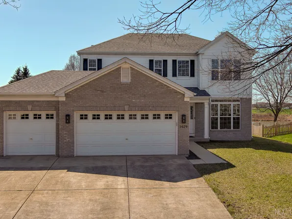 1629 Trails End Ln, Bolingbrook, IL 60490