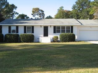 225 Oakhurst Rd, Wilmington, NC 28409