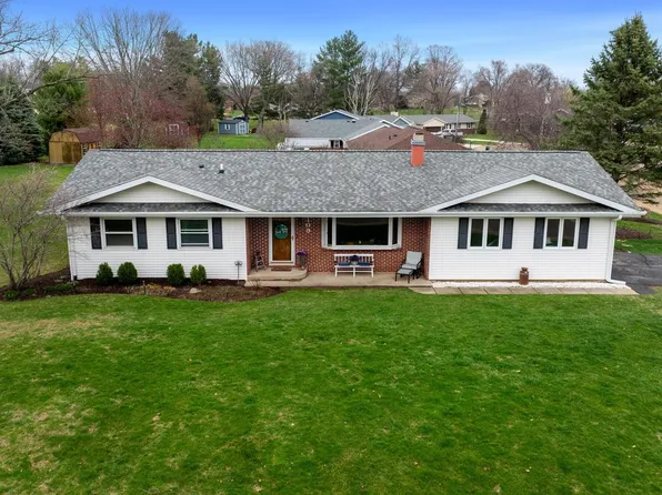 109 N 13th St, Oregon, IL 61061