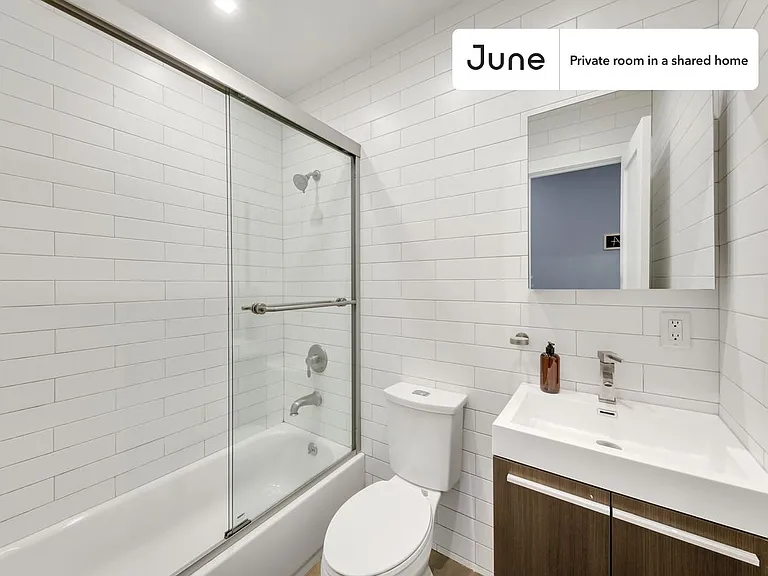 301 Saint Nicholas Ave #C — Photo 6