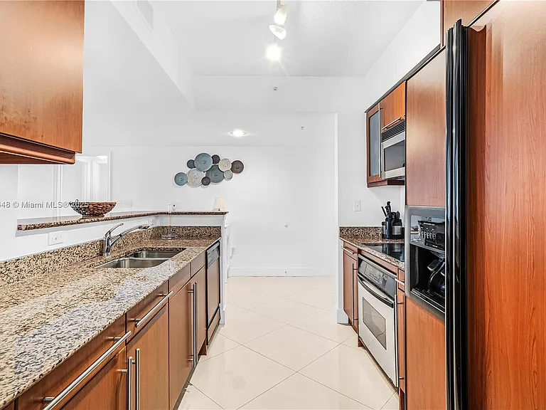 2080 S Ocean Dr #1507 — Photo 4