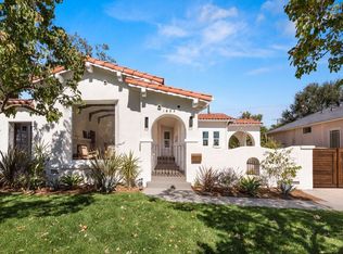 1653 Country Club Dr, Glendale, CA 91208