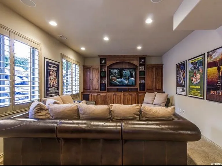 11093 S Alta Crest Dr — Photo 1