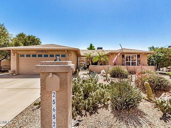 3rd image of 25652 S HOWARD Drive
