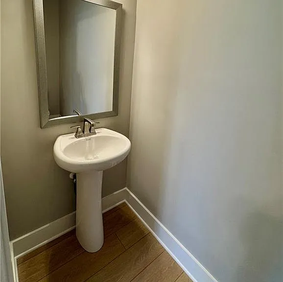 913 Echo Park Dr — Photo 25
