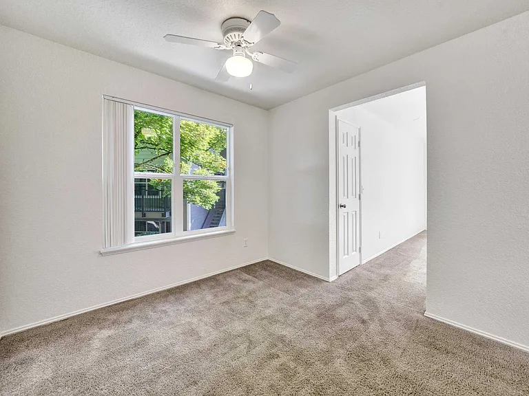 Hampton Ridge Apartments — Photo 29