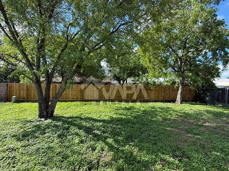 7210 Glen Trl — Photo 21