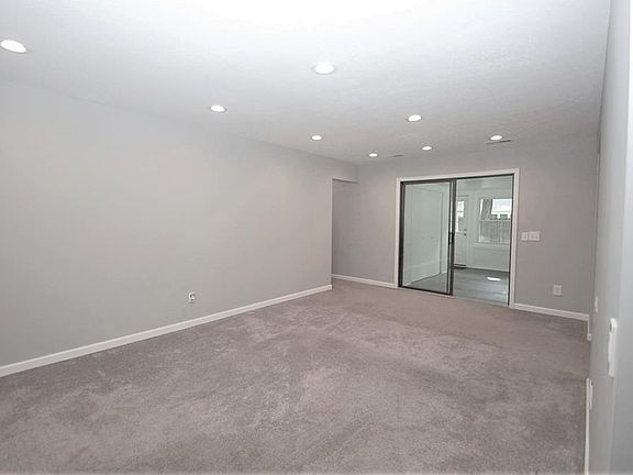 5th image of 190 Parsons Dr