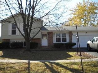 4631 Clarendon Ave, Richton Park, IL 60471