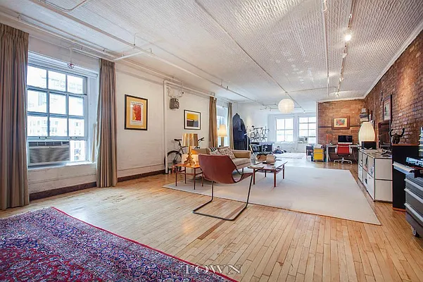 Rented by Town Residential | media 2