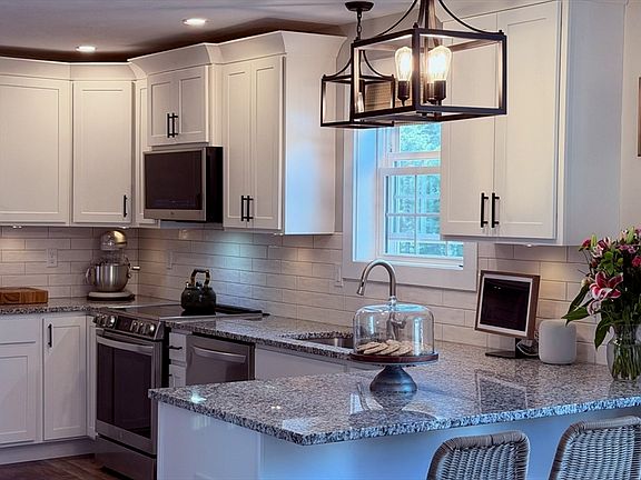 4th image of 110 Kennybeck Ct