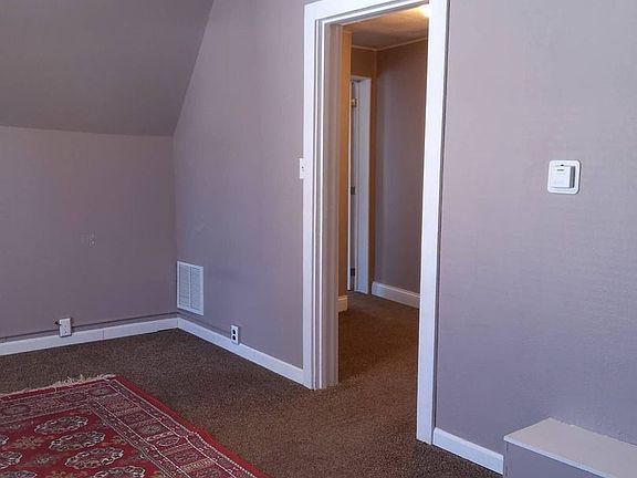 3rd image of 505 Dewey Ave #1/2
