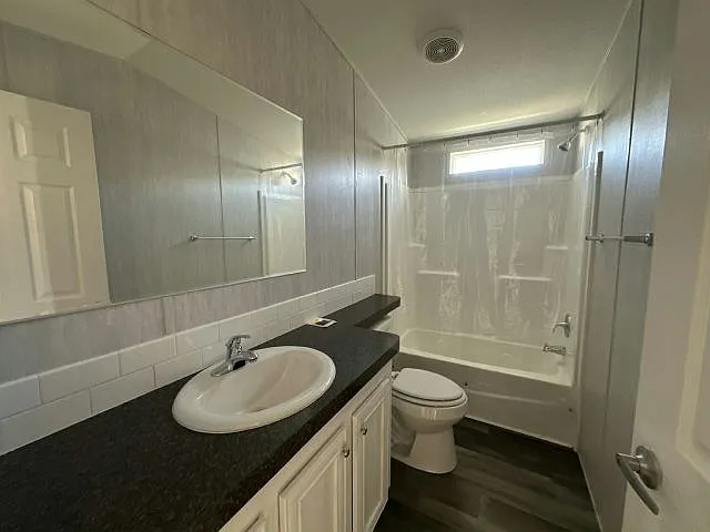 2 bed, 2.0 bath, 784 sqft, $1,775 — Photo 3