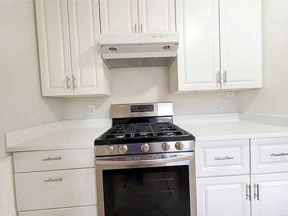 2nd image of 2791 Spring Moss Dr