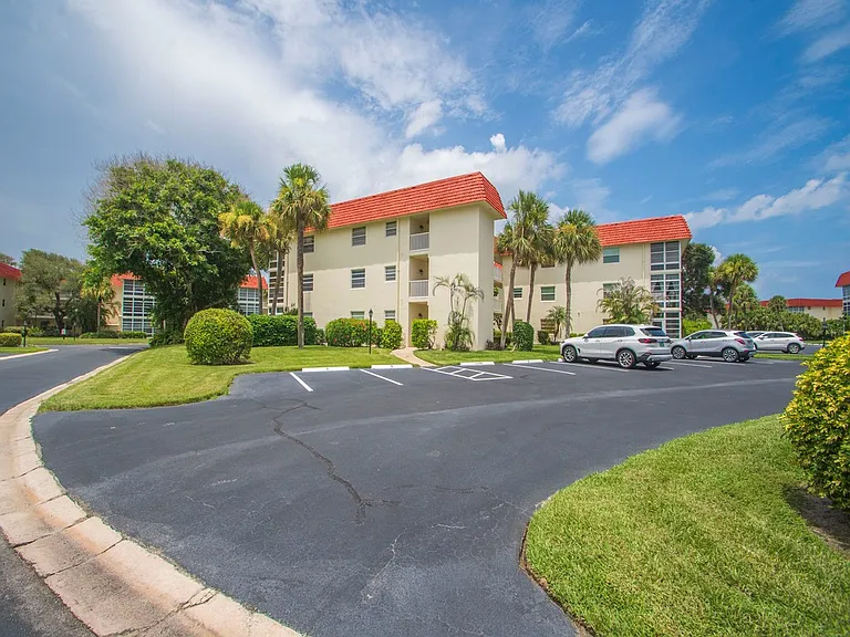 5400 Highway A1A #E18 — Photo 36