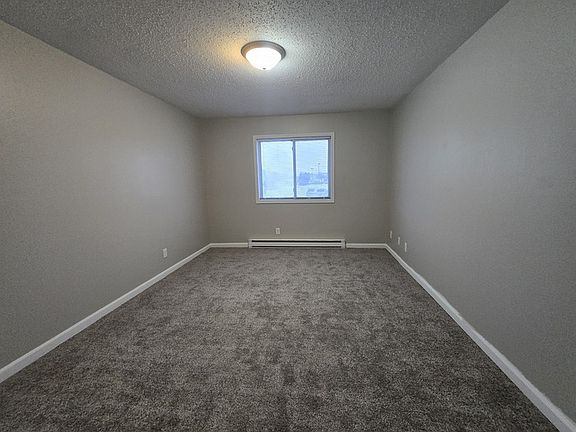 5th image of 3011 S 17th St #209