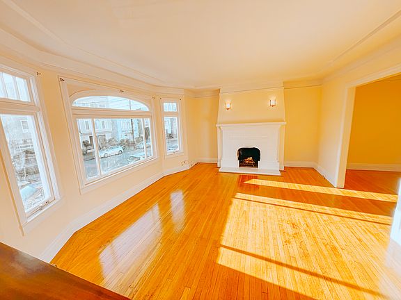 2nd image of 1258 22nd Ave