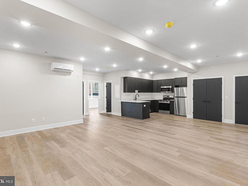 1st image of 1903 Jackson St #1