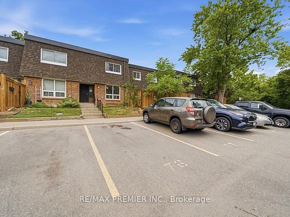 2nd image of 485 Timber Ln