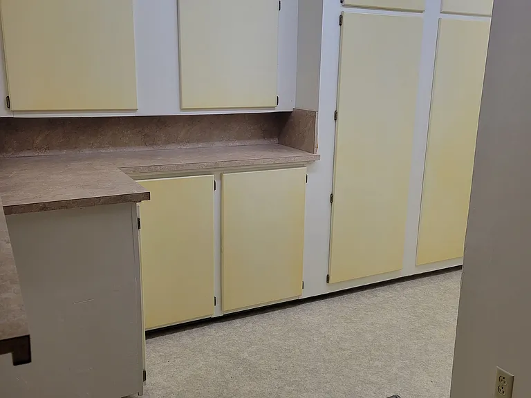 2425 Wildflower Dr — Photo 24