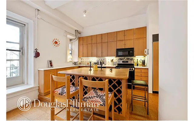 Rented by Douglas Elliman | media 3