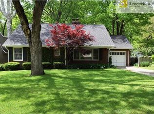 5544 Canterbury Rd, Fairway, KS 66205