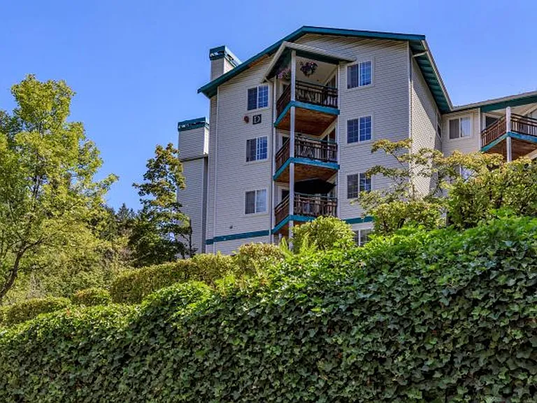 9200 Redmond Place — Photo 5